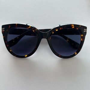 Marc Jacobs GB 53 women sunglasses blue gradient cat eye- Almost new